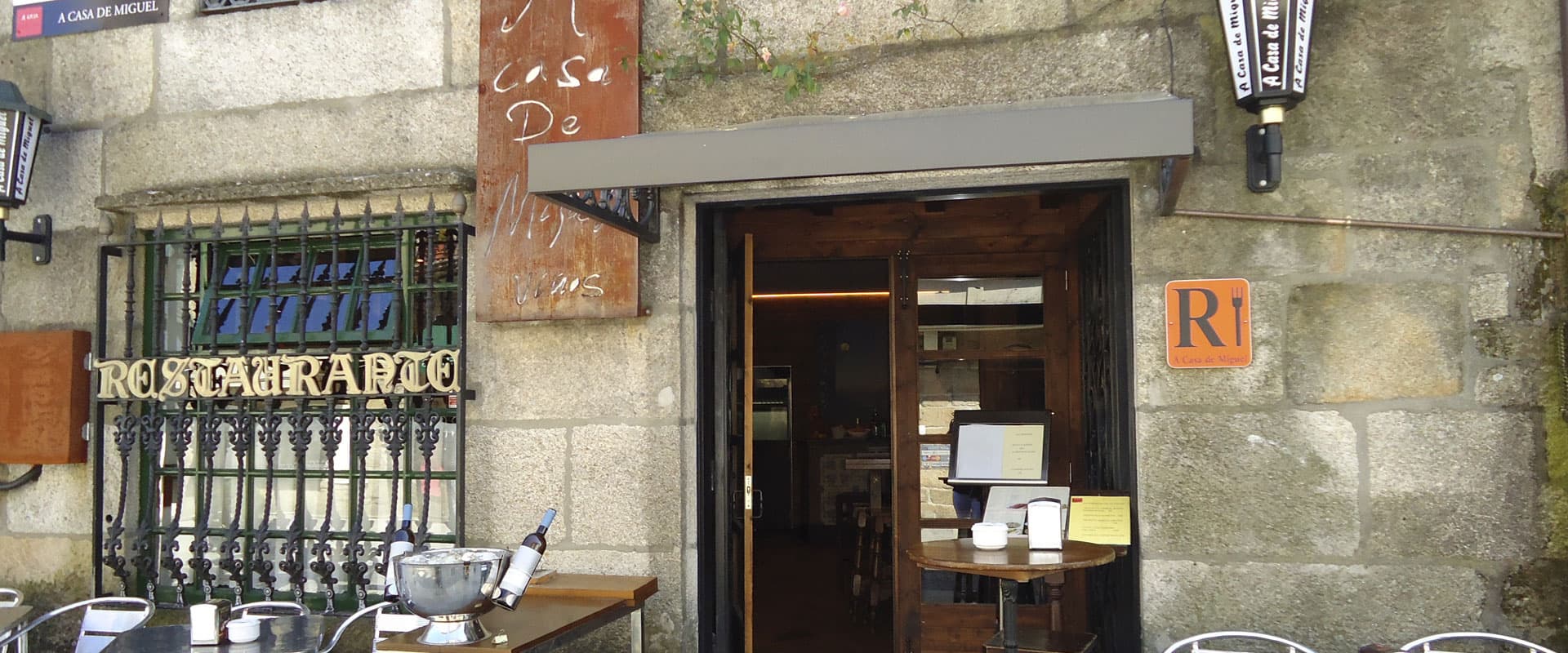 Venga a nuestro restaurante en Cambados y disfrute de nuestras especialidades